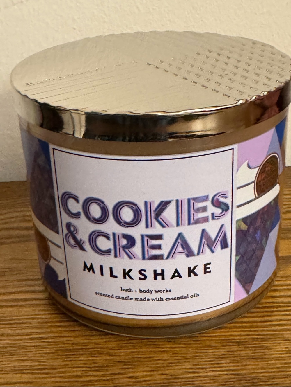 Bath & Body Works Cookies & Cream Milkshake 3-Wick Candle